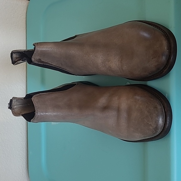 Frye Gray Leather Slip-on Ankle Boots Size 8.5 - Picture 2 of 7